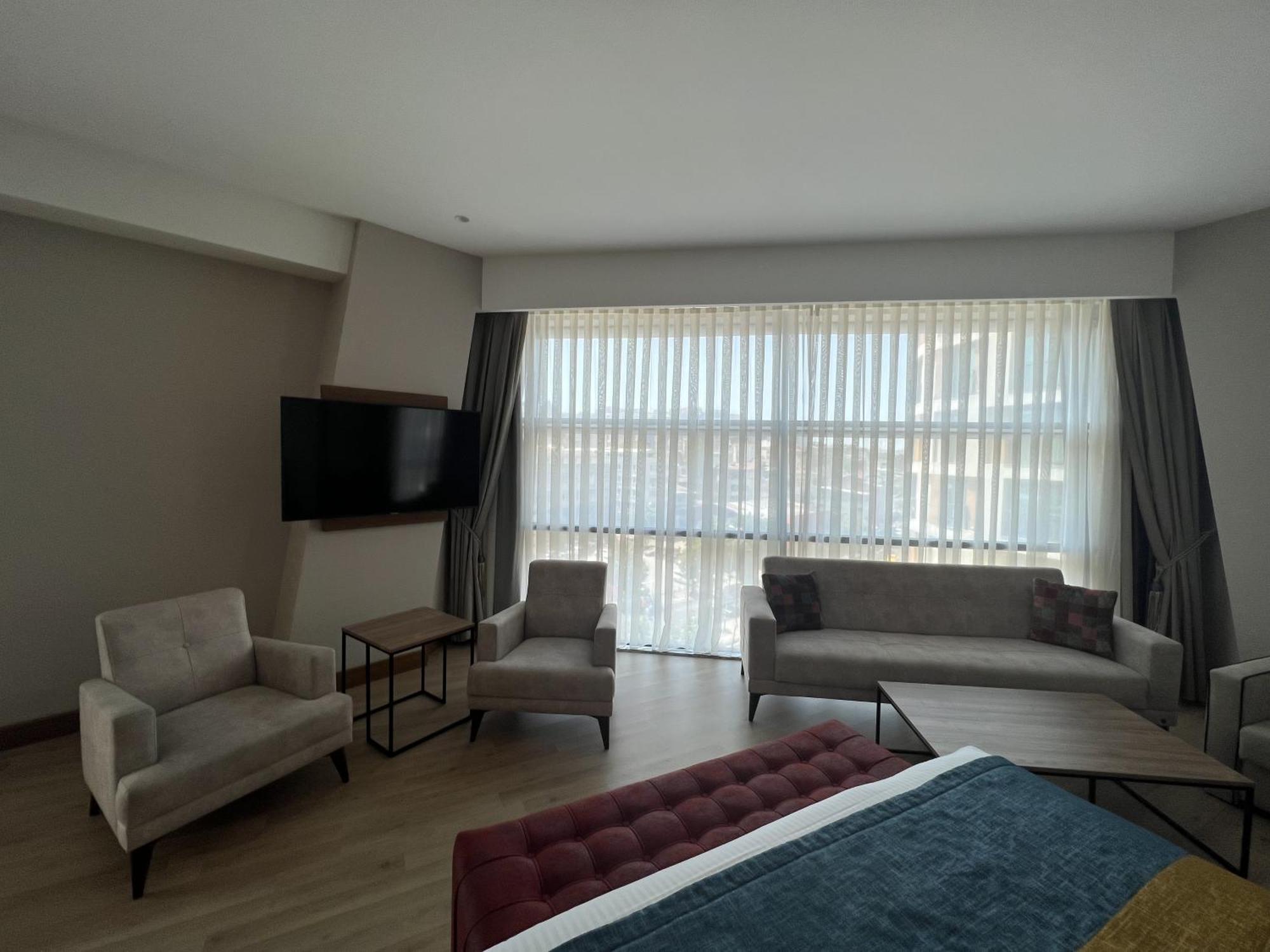 Cher Hotel & Spa Taksim 伊斯坦布尔 外观 照片 A room at the hotel